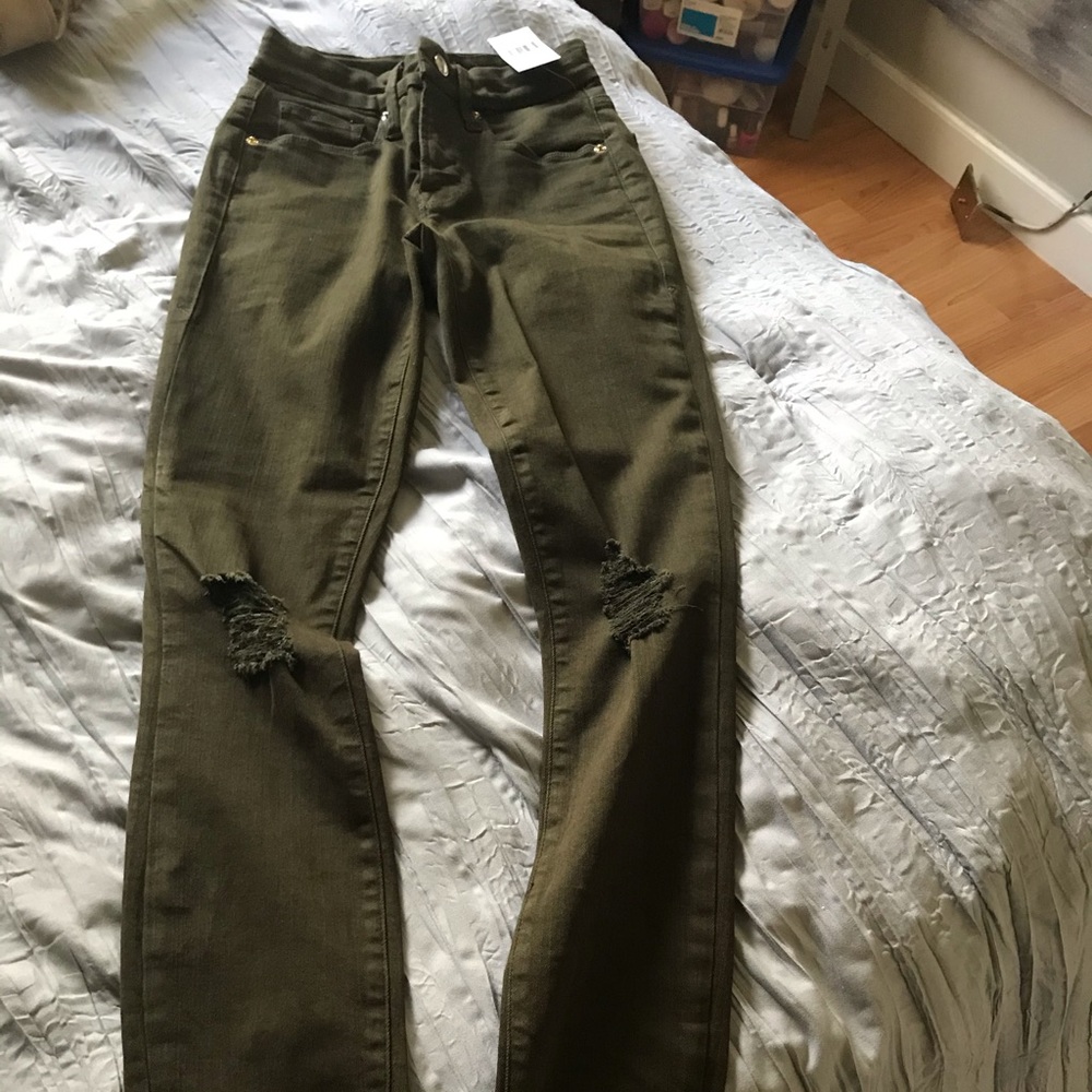 Good American olive jeans